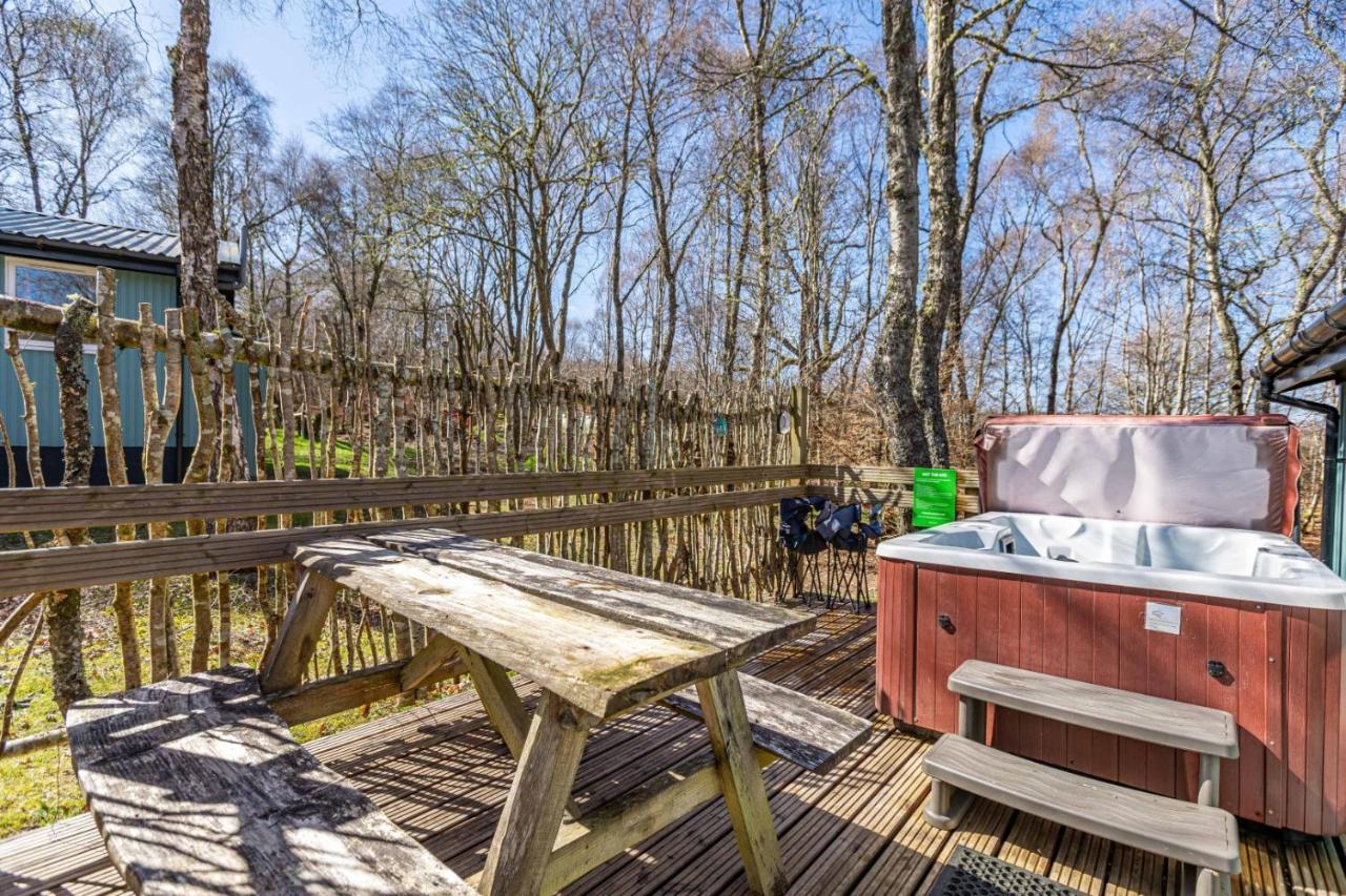 Fern Lodge 2 With Hot Tub Belladrum Exterior foto
